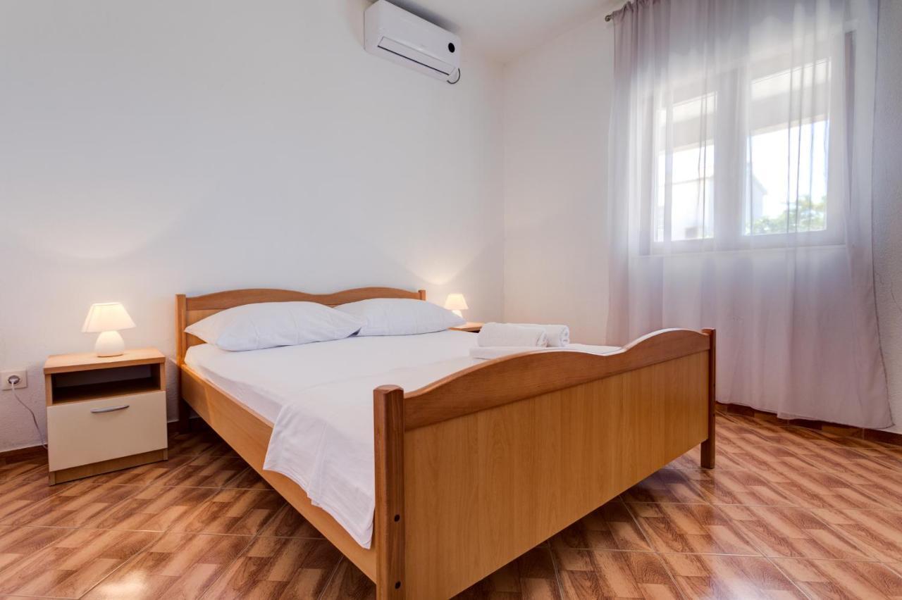 Love Apartments Zečevo Esterno foto
